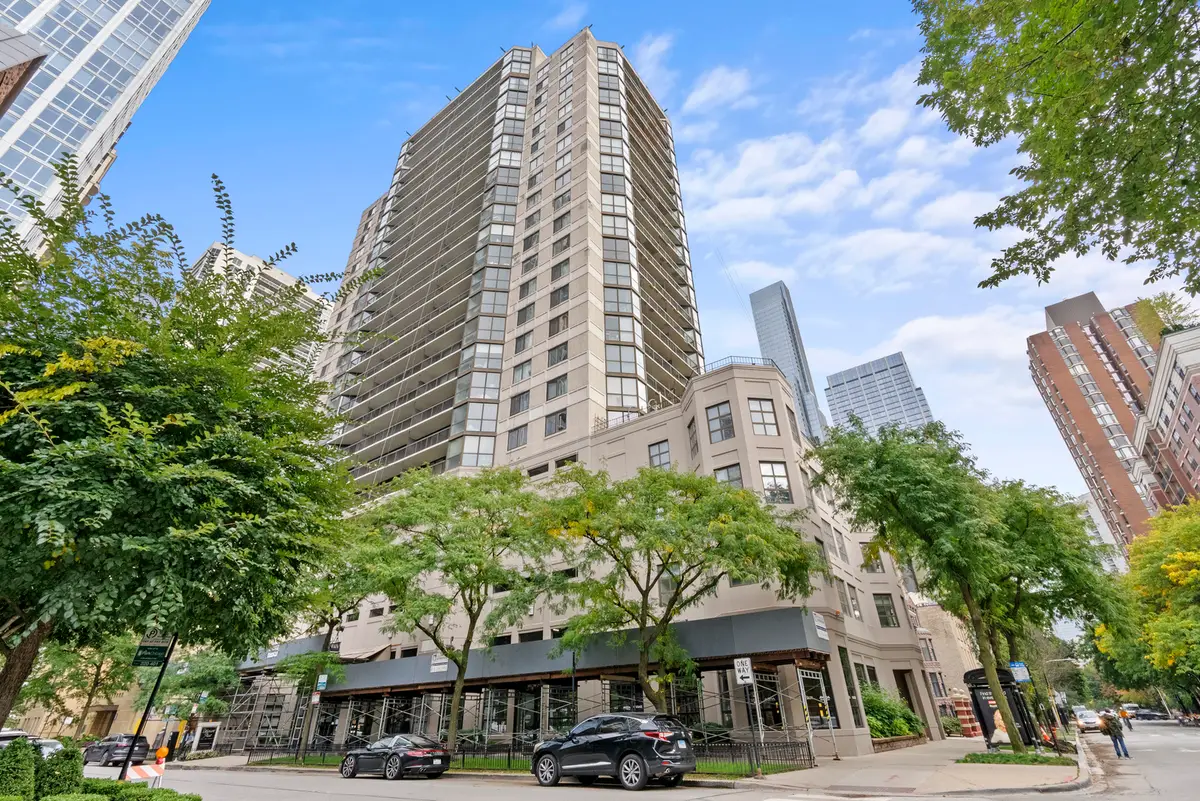 33 W Delaware Place #17H, Chicago, IL 60610 - #1