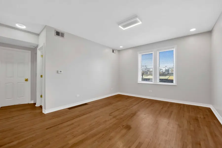 3024 N Pulaski Road #4B, Chicago, IL 60641 - #2