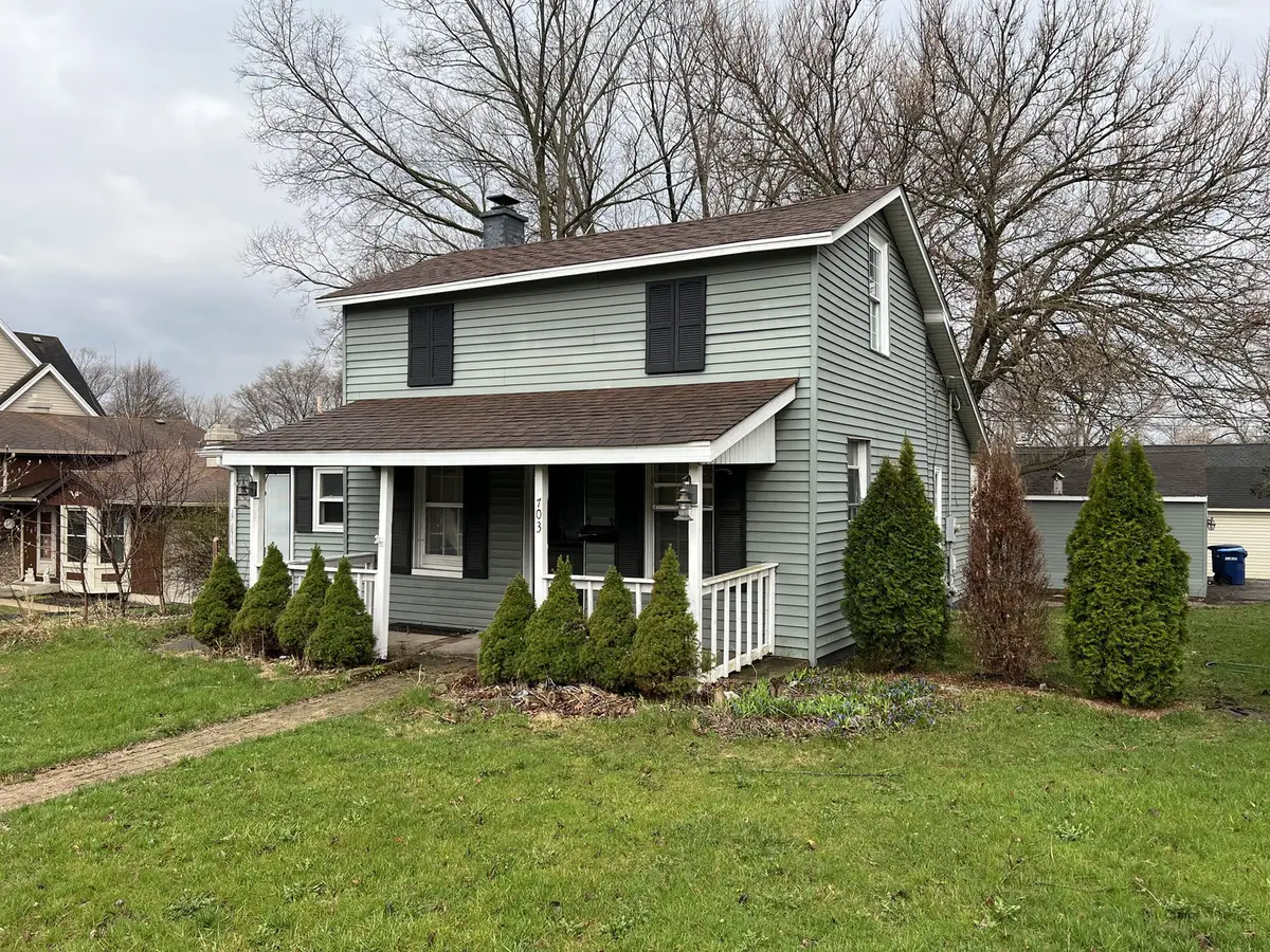 703 S 7th Avenue, Saint Charles, IL 60174 - #1