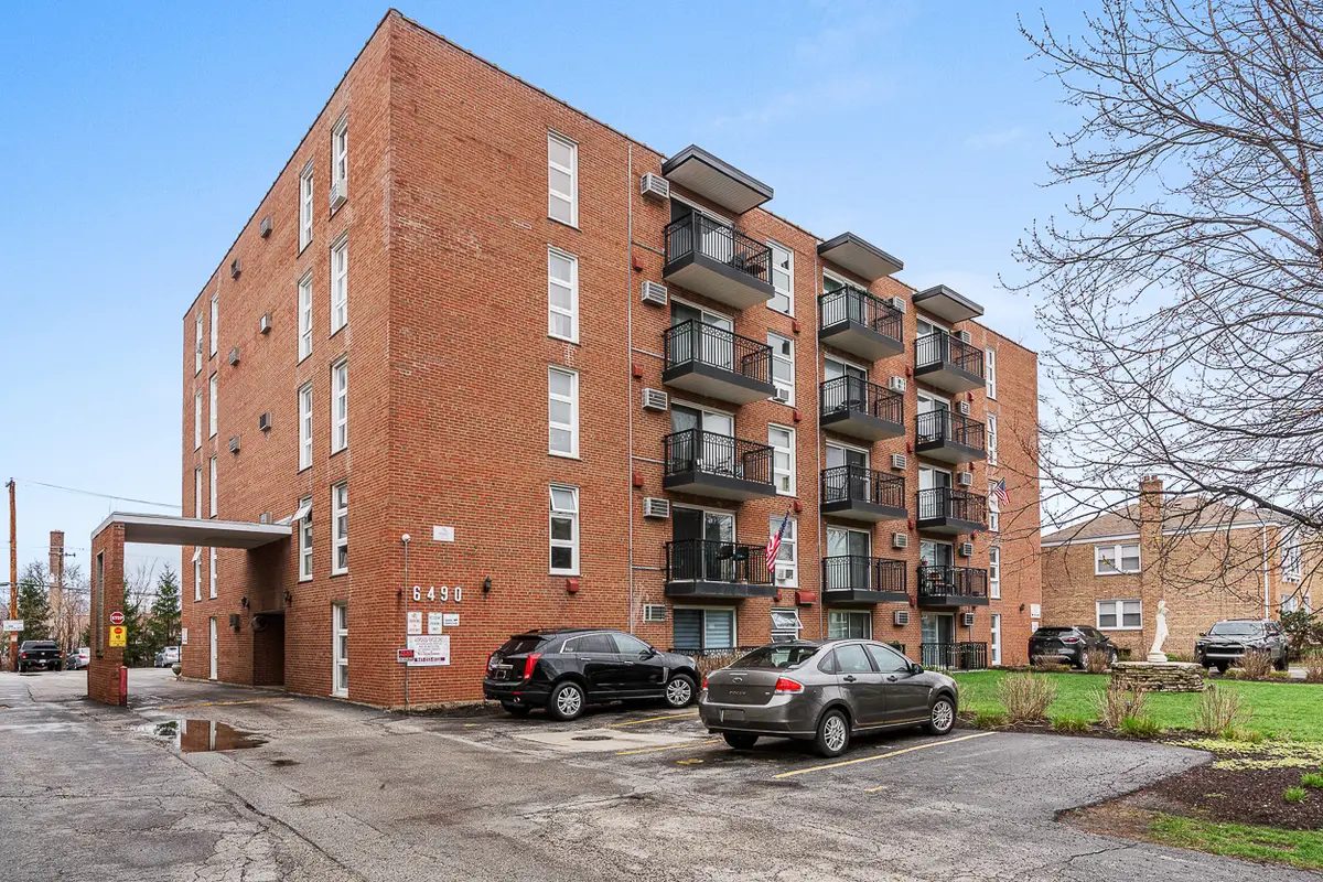 6490 N Northwest Highway #5F, Chicago, IL 60631 - #1