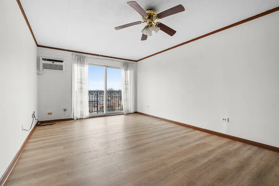 6490 N Northwest Highway #5F, Chicago, IL 60631 - #3