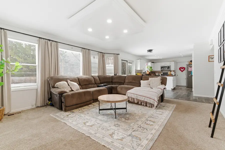 2001 Madison Avenue, Gurnee, IL 60031 - #3