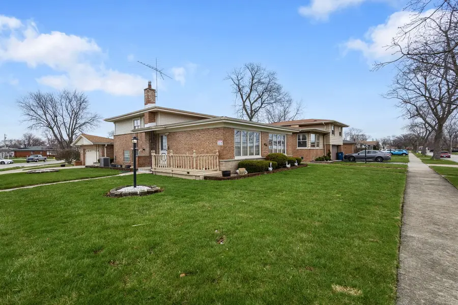 167 Kingston Place, Chicago Heights, IL 60411 - #2