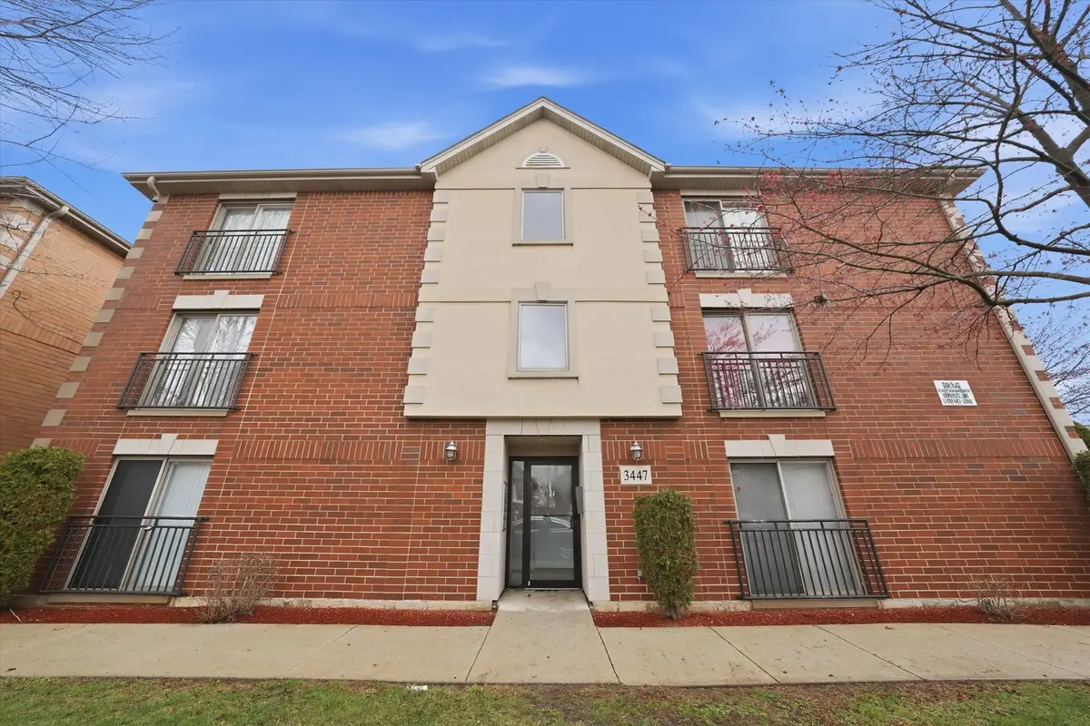 3447 Ridgeland Avenue #104, Berwyn, IL 60402 - #1