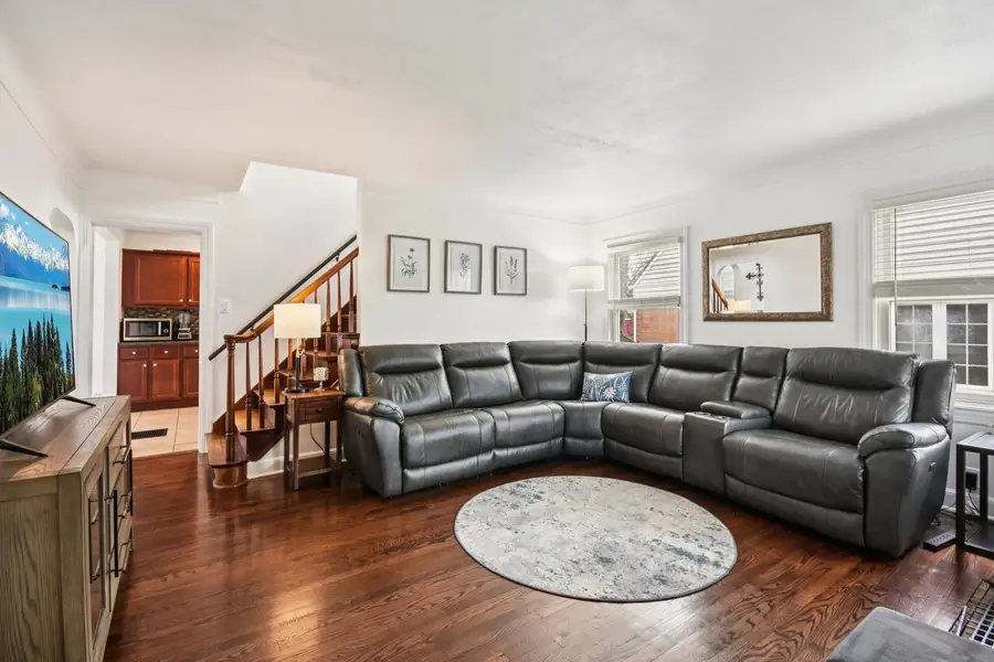 9404 S 55th Court, Oak Lawn, IL 60453 - #3