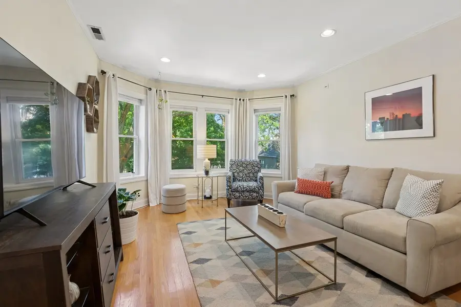 4105 N Lawndale Avenue #301, Chicago, IL 60618 - #2