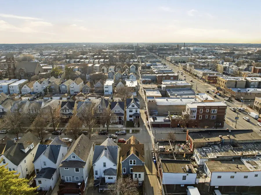 2342 N Lawndale Avenue, Chicago, IL 60647 - #2