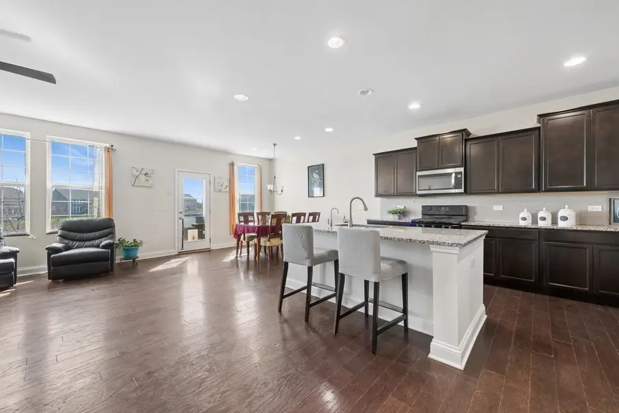 24 Beverly Lane, Hawthorn Woods, IL 60047 - #3