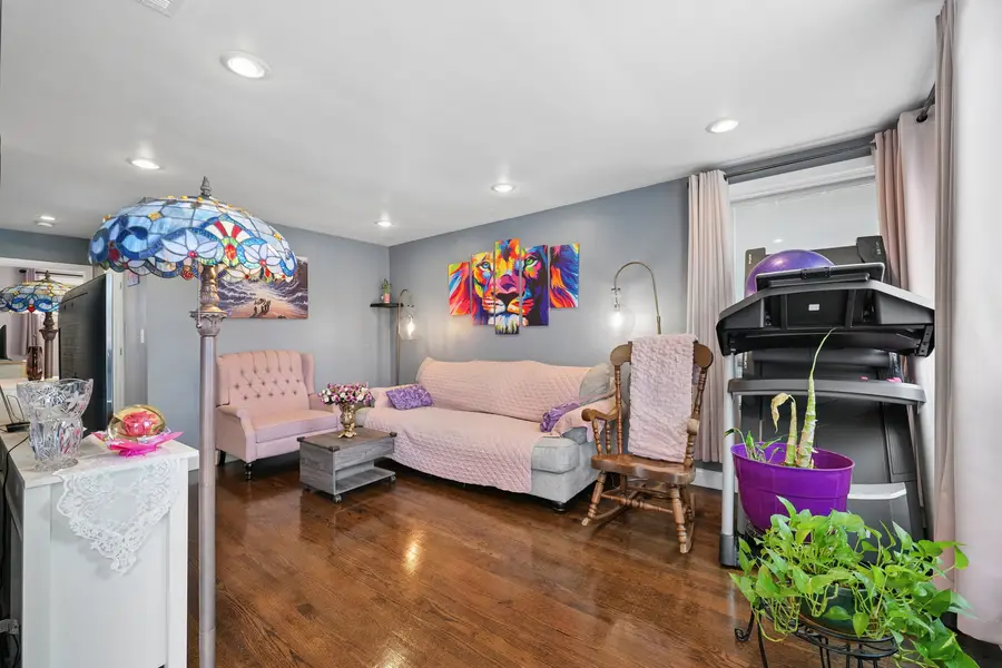 10222 S California Avenue, Evergreen Park, IL 60805 - #3