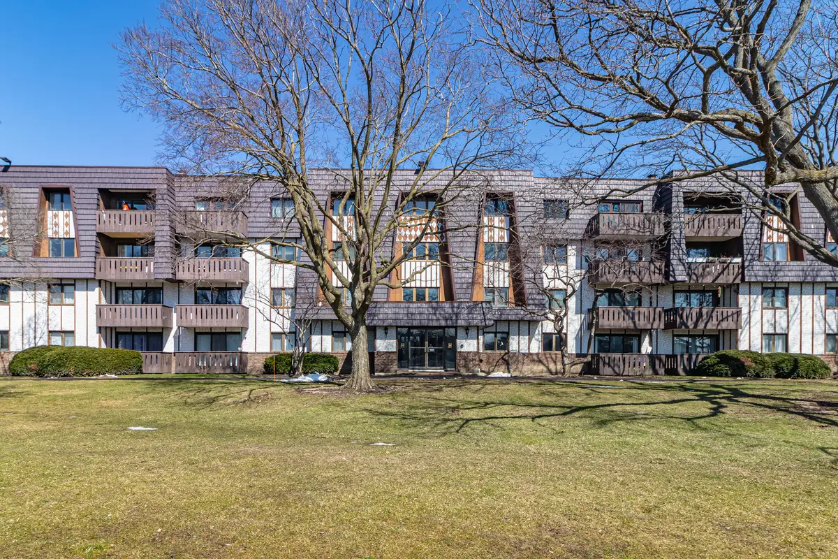 13200 W Heiden Circle #2111, Lake Bluff, IL 60044 - #1