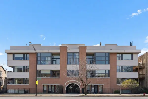 2065 N Kedzie Avenue #328, Chicago, IL 60647