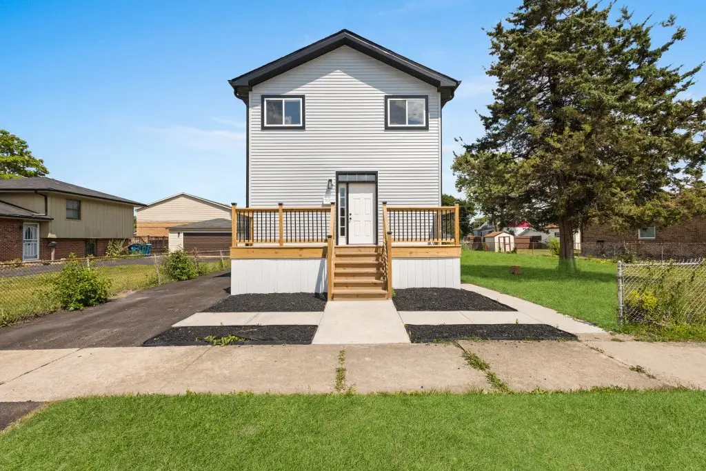 15355 7th Avenue, Phoenix, IL 60426 - #1