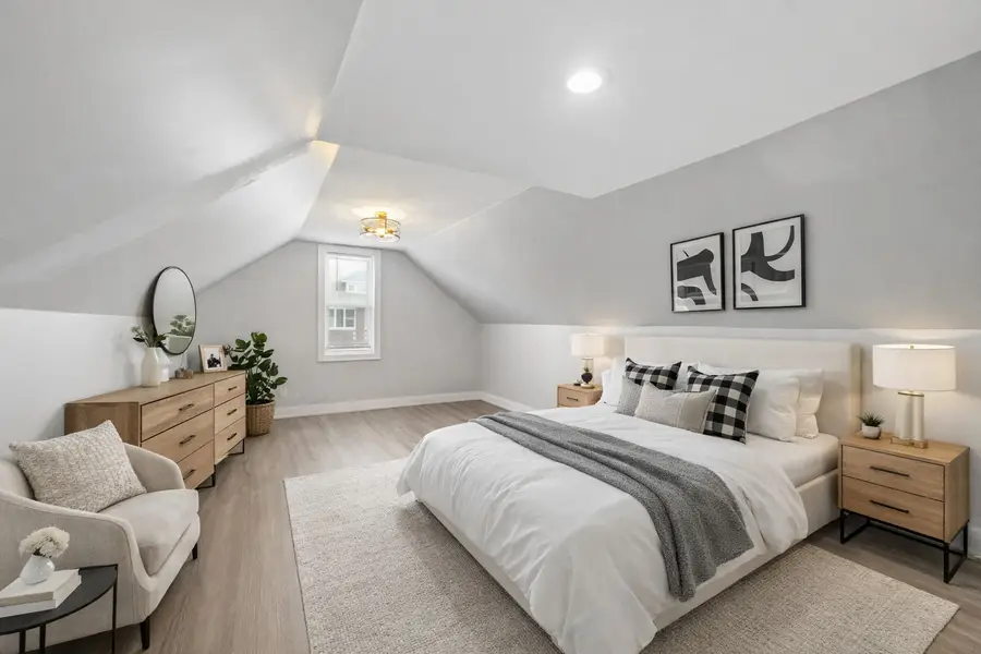 8224 S Saginaw Avenue, Chicago, IL 60617 - #3