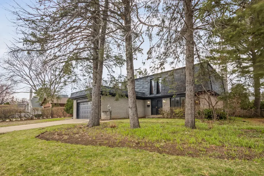 560 Hunter Road, Wilmette, IL 60091 - #3