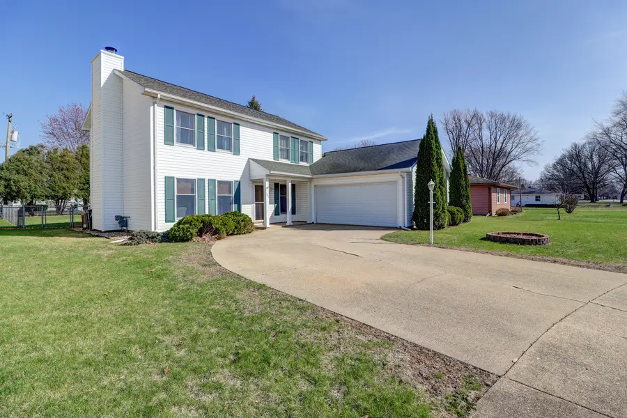 1902 19th Avenue, Sterling, IL 61081 - #2