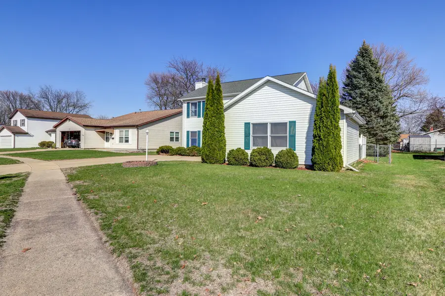 1902 19th Avenue, Sterling, IL 61081 - #3