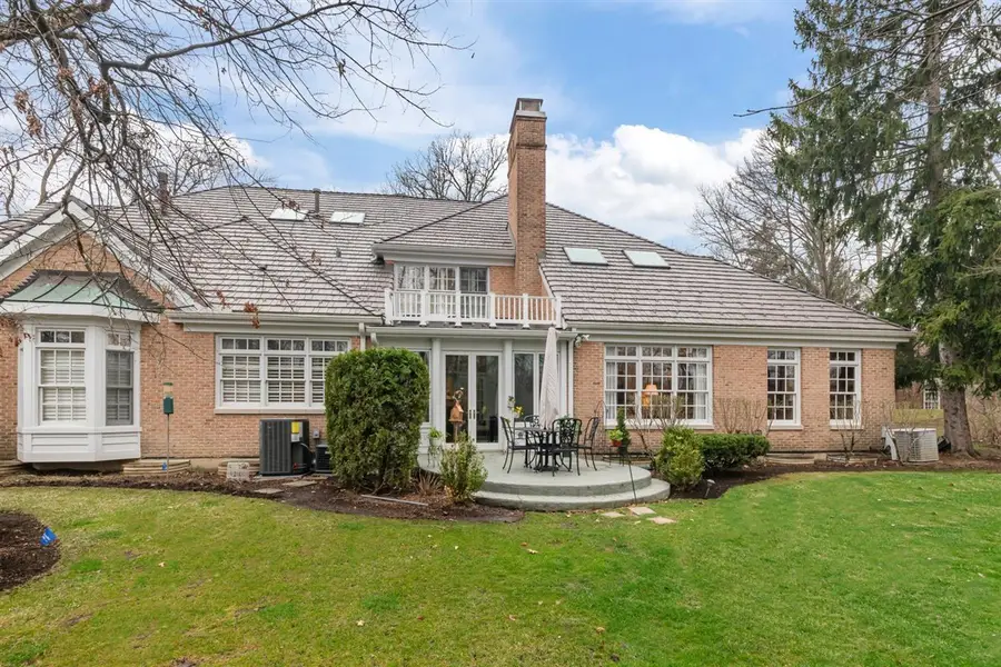 852 Gloucester Crossing, Lake Forest, IL 60045 - #3