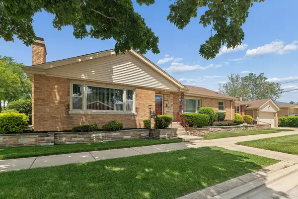 2928 W 92nd Street, Evergreen Park, IL 60805