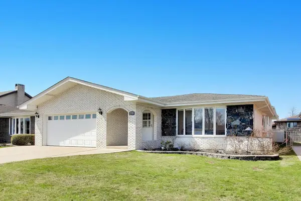 2936 Halifax Avenue, Westchester, IL 60154