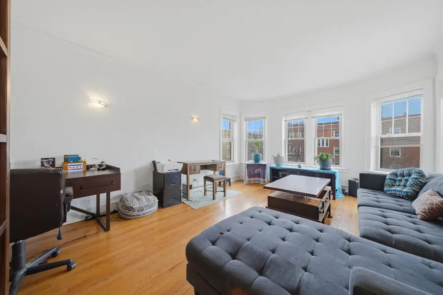 6205 N Oakley Avenue #2, Chicago, IL 60659 - #2