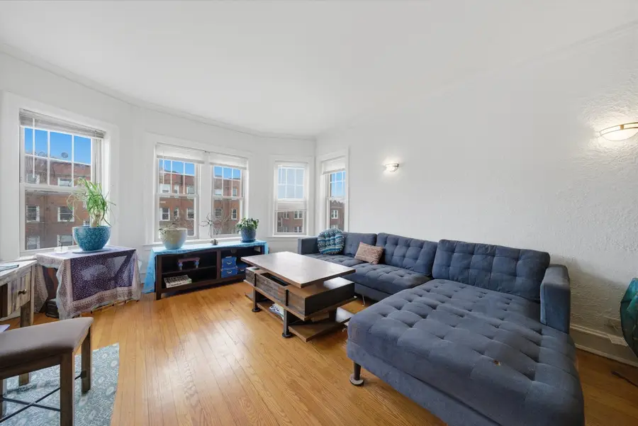 6205 N Oakley Avenue #2, Chicago, IL 60659 - #3