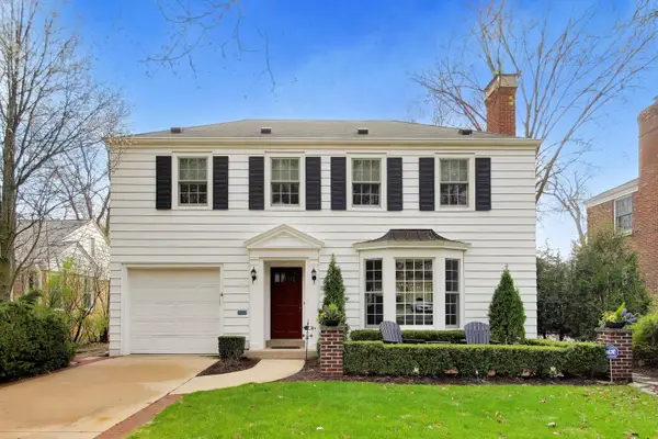 105 Lakeside Place, Highland Park, IL 60035