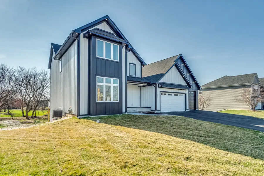 3059 Longcommon Parkway, Elgin, IL 60124 - #2