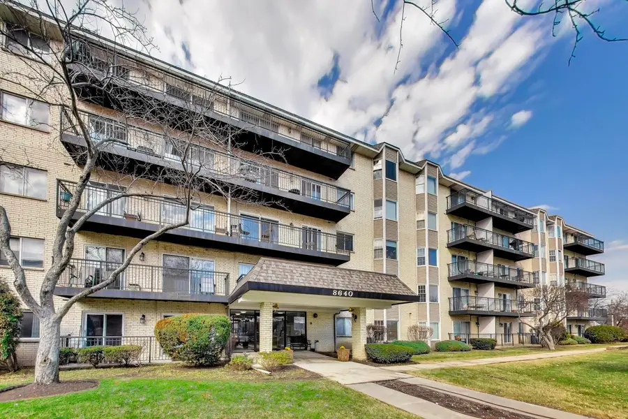 8640 Waukegan Road #229, Morton Grove, IL 60053 - #2