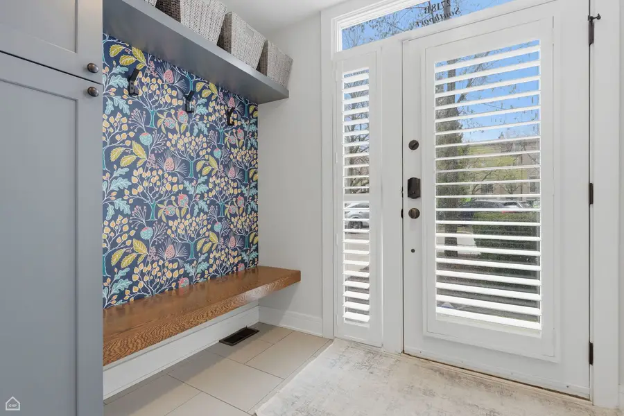 2718 N Southport Avenue #B, Chicago, IL 60614 - #3