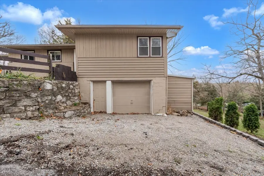 1588 Washington Street, Muscatine, IA 52761 - #3