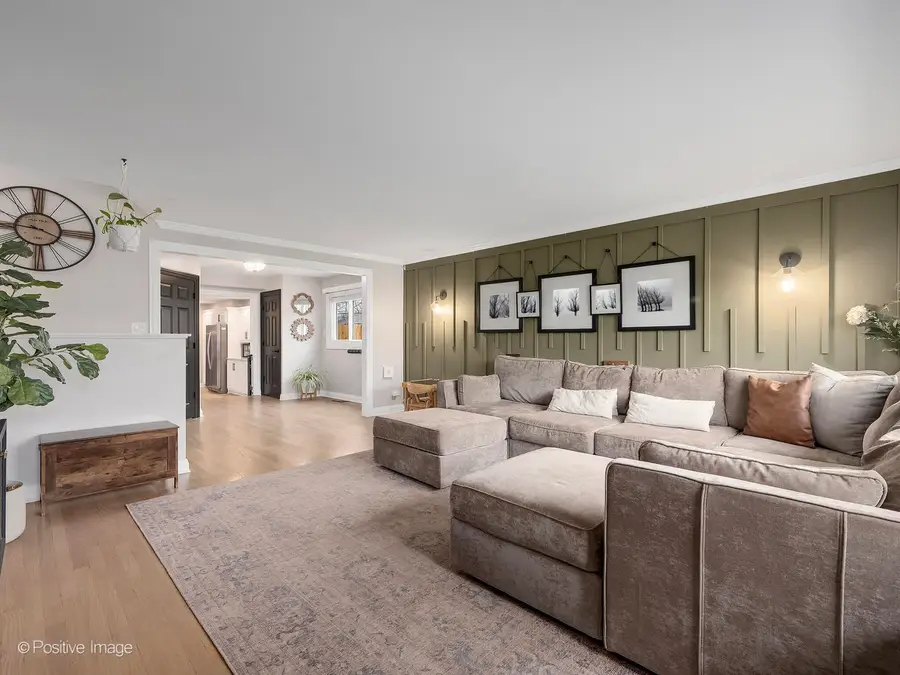 0S725 East Street, Winfield, IL 60190 - #3