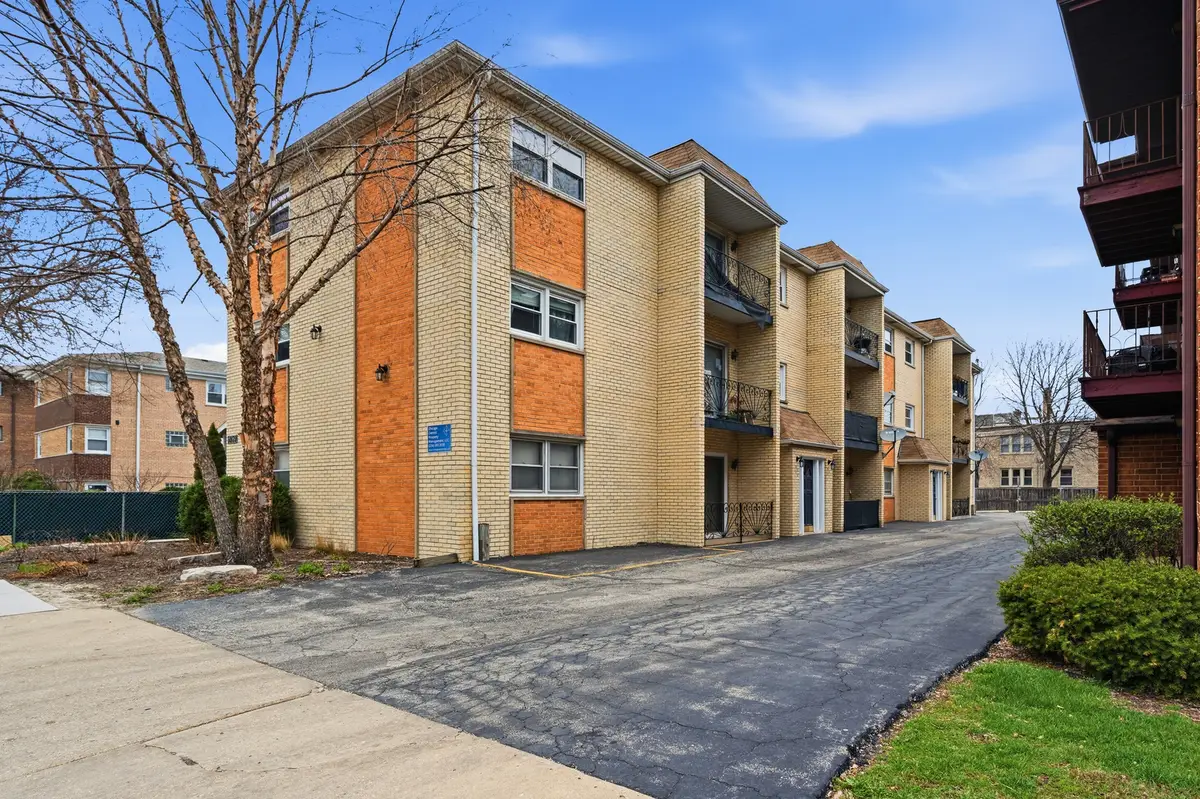 5979 N Northwest Highway #103, Chicago, IL 60631 - #1