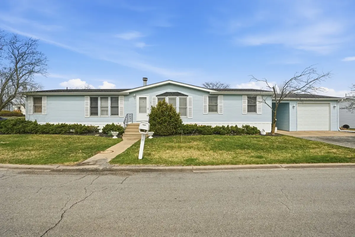 1 Swallow Lane, Beecher, IL 60401 - #1