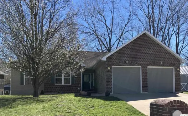 805 Brookfield Rd, Quincy, IL 62305-5919