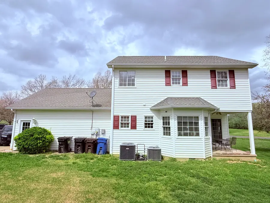 312 Cherokee Drive, Harrisburg, IL 62946 - #2