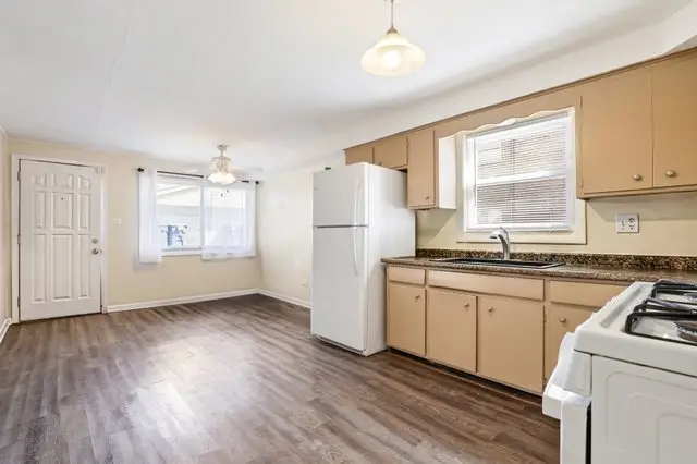 14929 S Cleveland Avenue, Posen, IL 60469 - #2