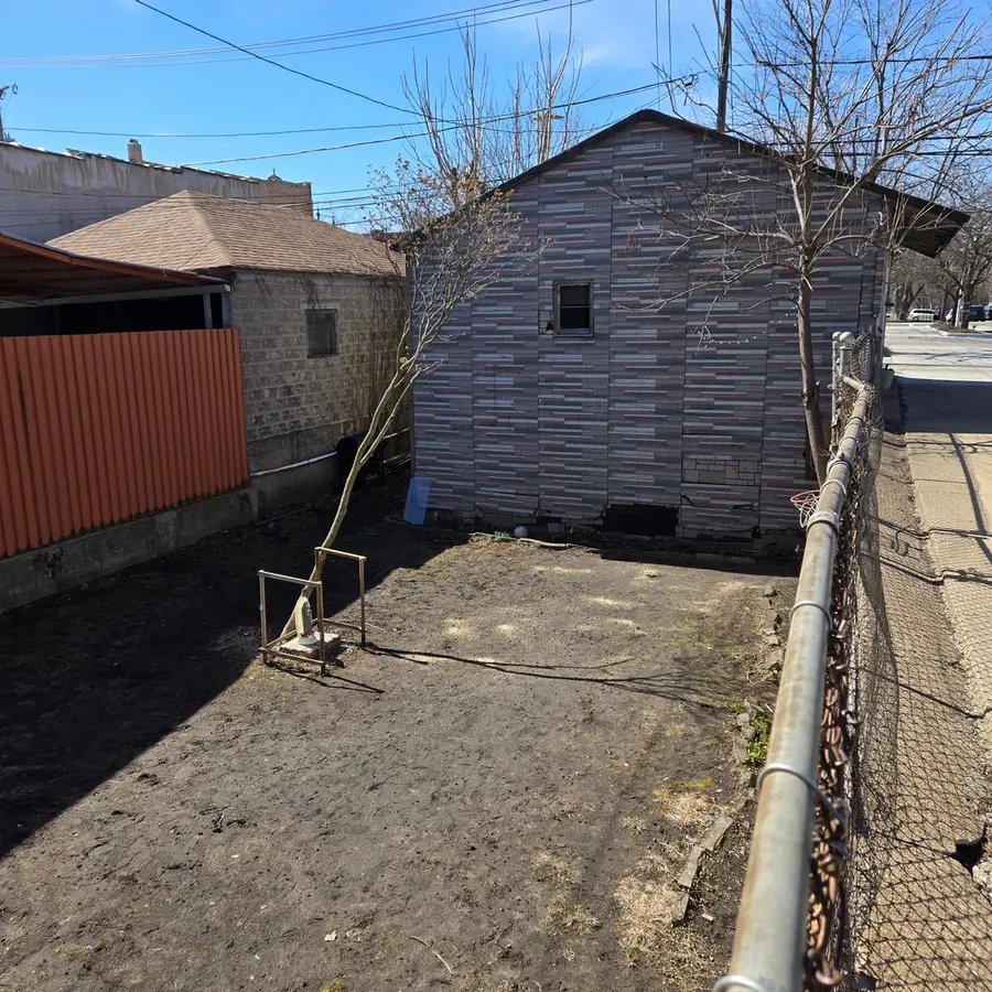 8800 S Houston Avenue, Chicago, IL 60617 - #3