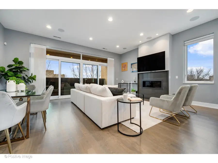 1017 N California Avenue #9, Chicago, IL 60622 - #2