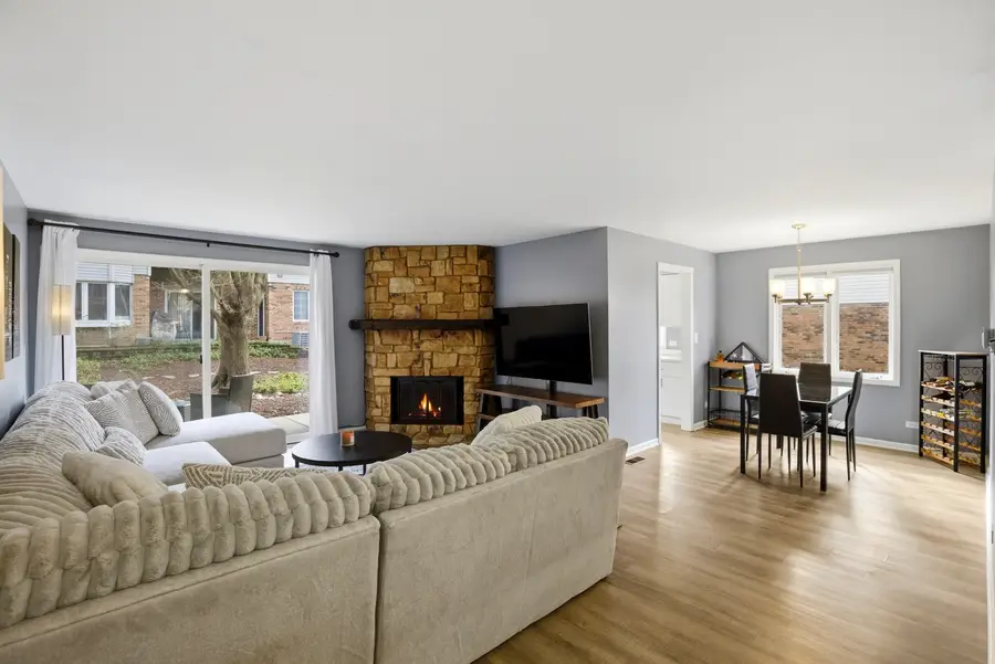 622 Zaininger Avenue #A, Naperville, IL 60563 - #3