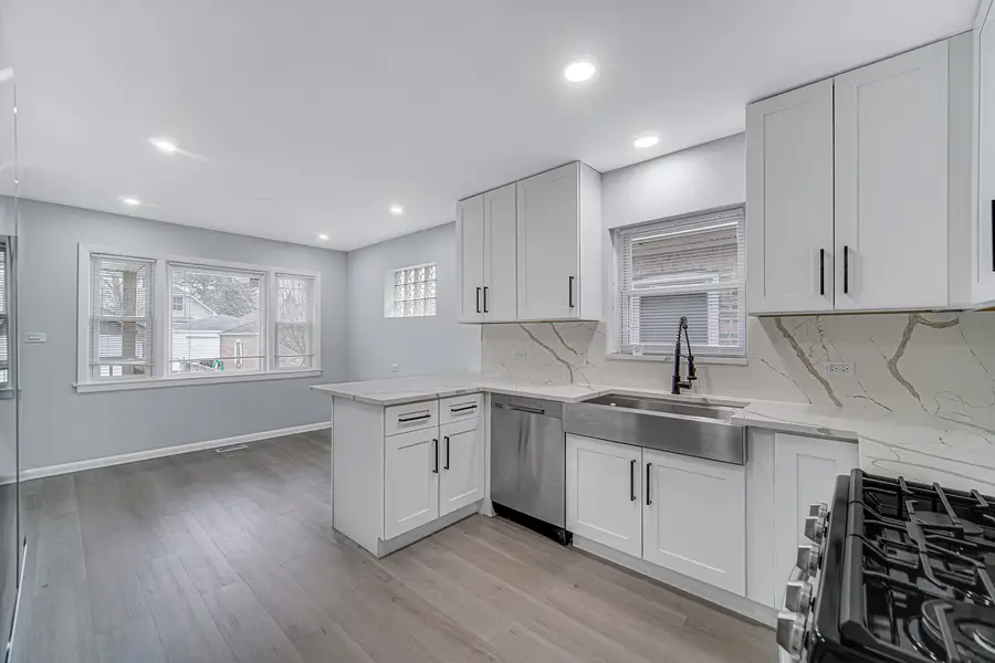 2219 N 74th Court, Elmwood Park, IL 60707 - #3