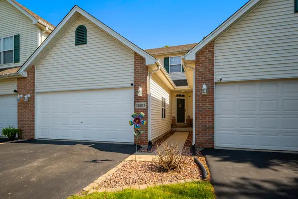 16017 W Iroquois Drive, Lockport, IL 60441