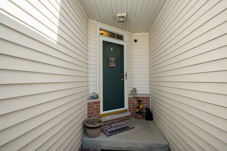 16017 W Iroquois Drive, Lockport, IL 60441 - #3