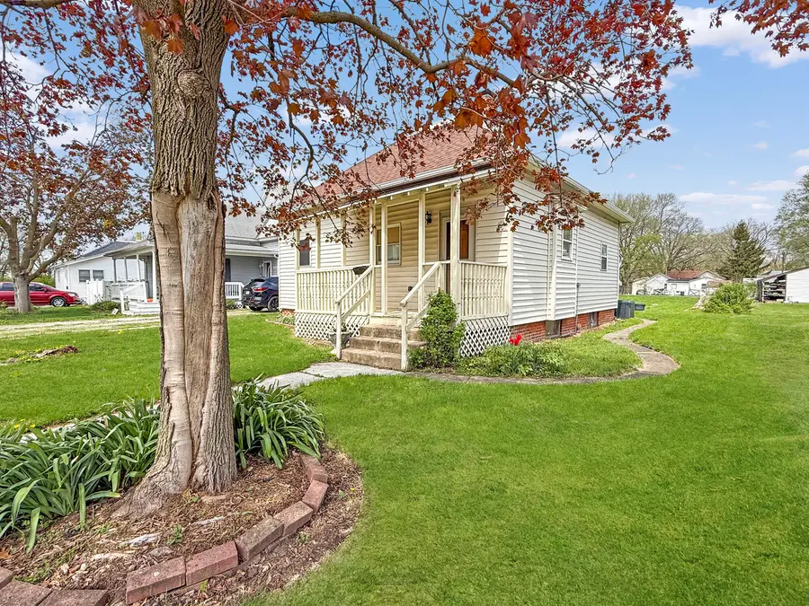 212 W Bodwell Avenue, Rantoul, IL 61866 - #2
