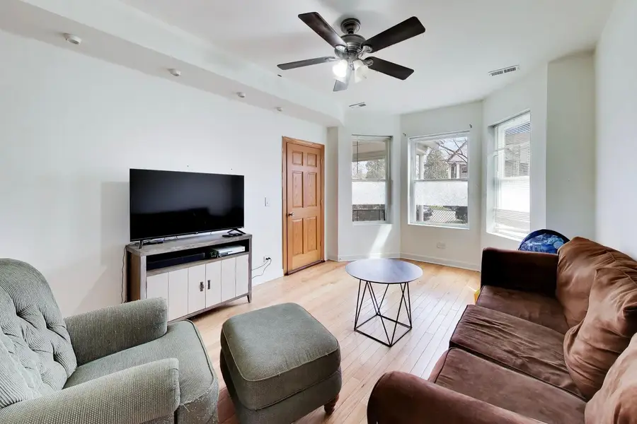 3324 N Kostner Avenue, Chicago, IL 60641 - #3