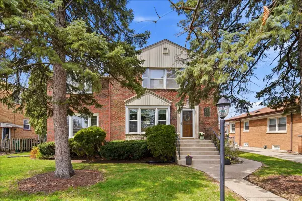 912 Hull Avenue, Westchester, IL 60154