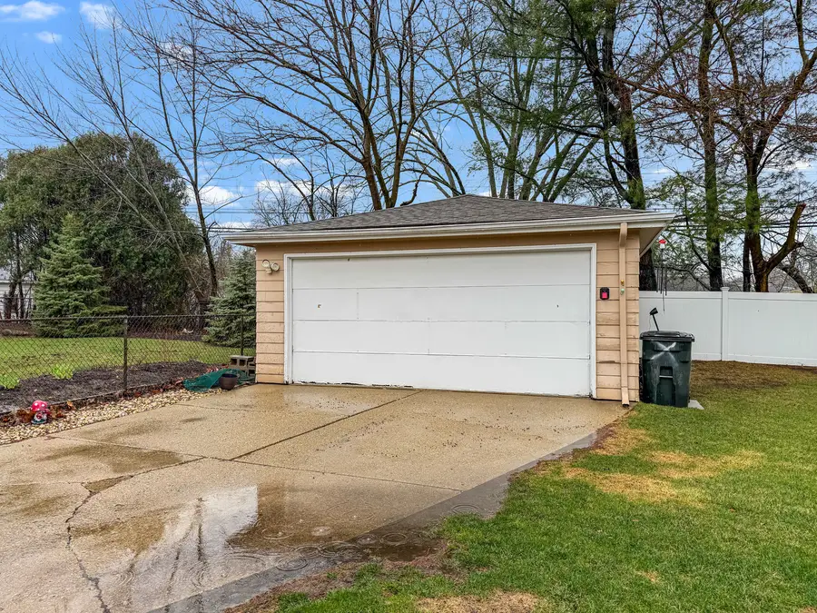 2211 Montana Avenue, Rockford, IL 61108 - #3