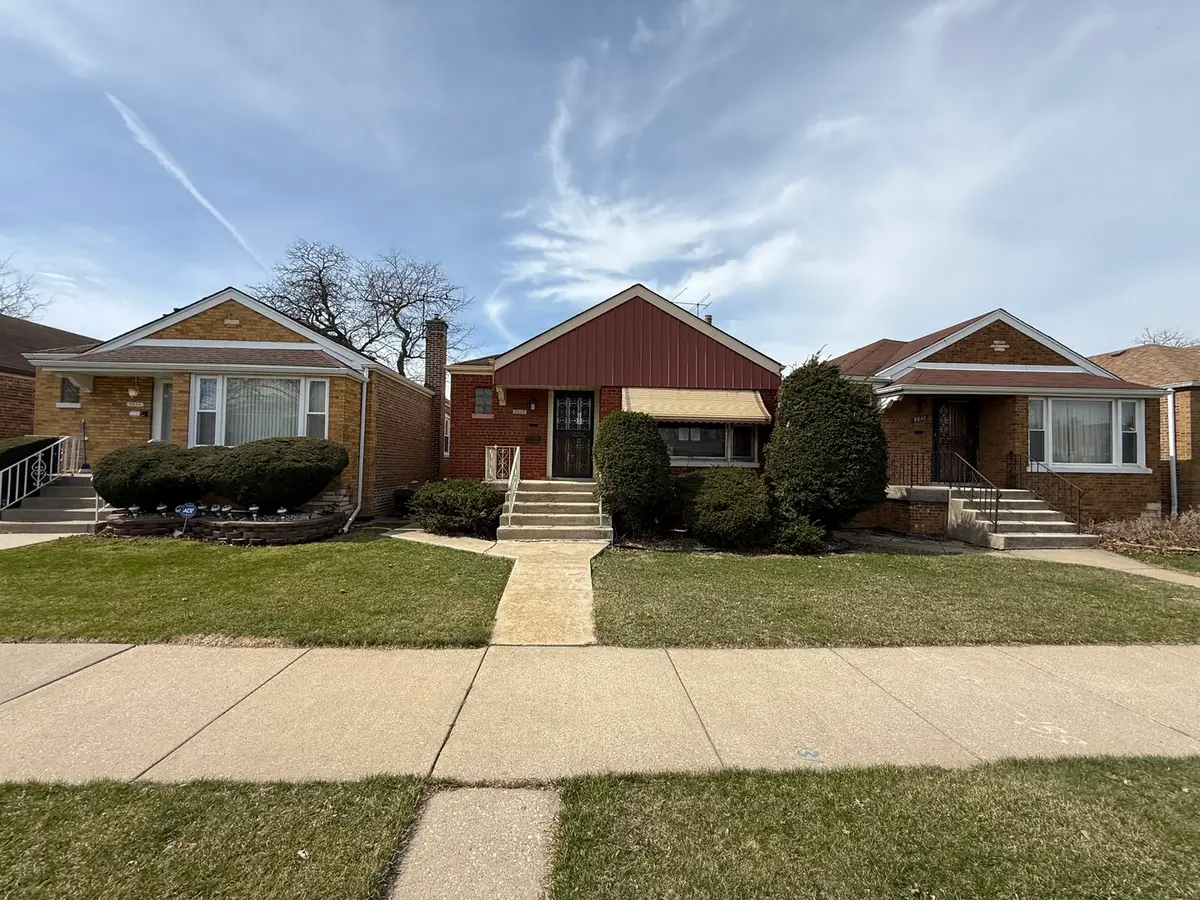 8842 S Cregier Avenue, Chicago, IL 60617 - #1
