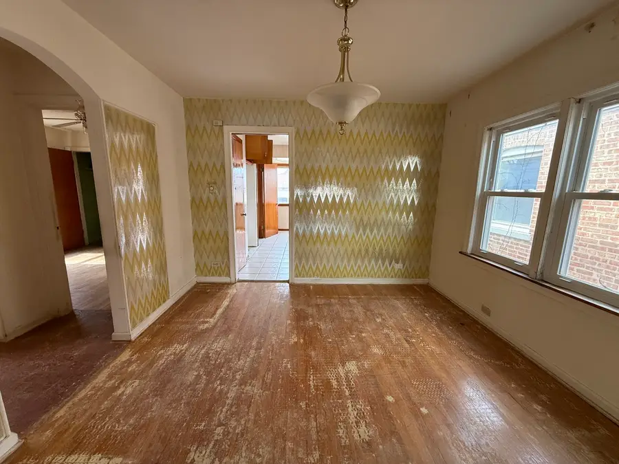 8842 S Cregier Avenue, Chicago, IL 60617 - #3