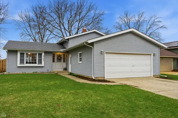 3706 W Bradley Court, McHenry, IL 60050