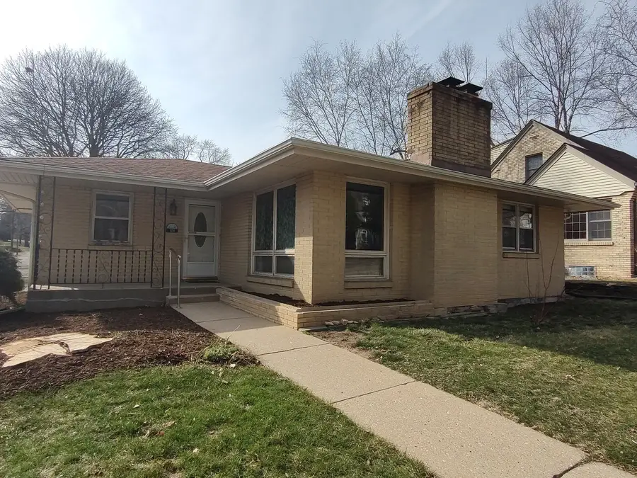 116 N Vale Avenue, Rockford, IL 61107 - #3